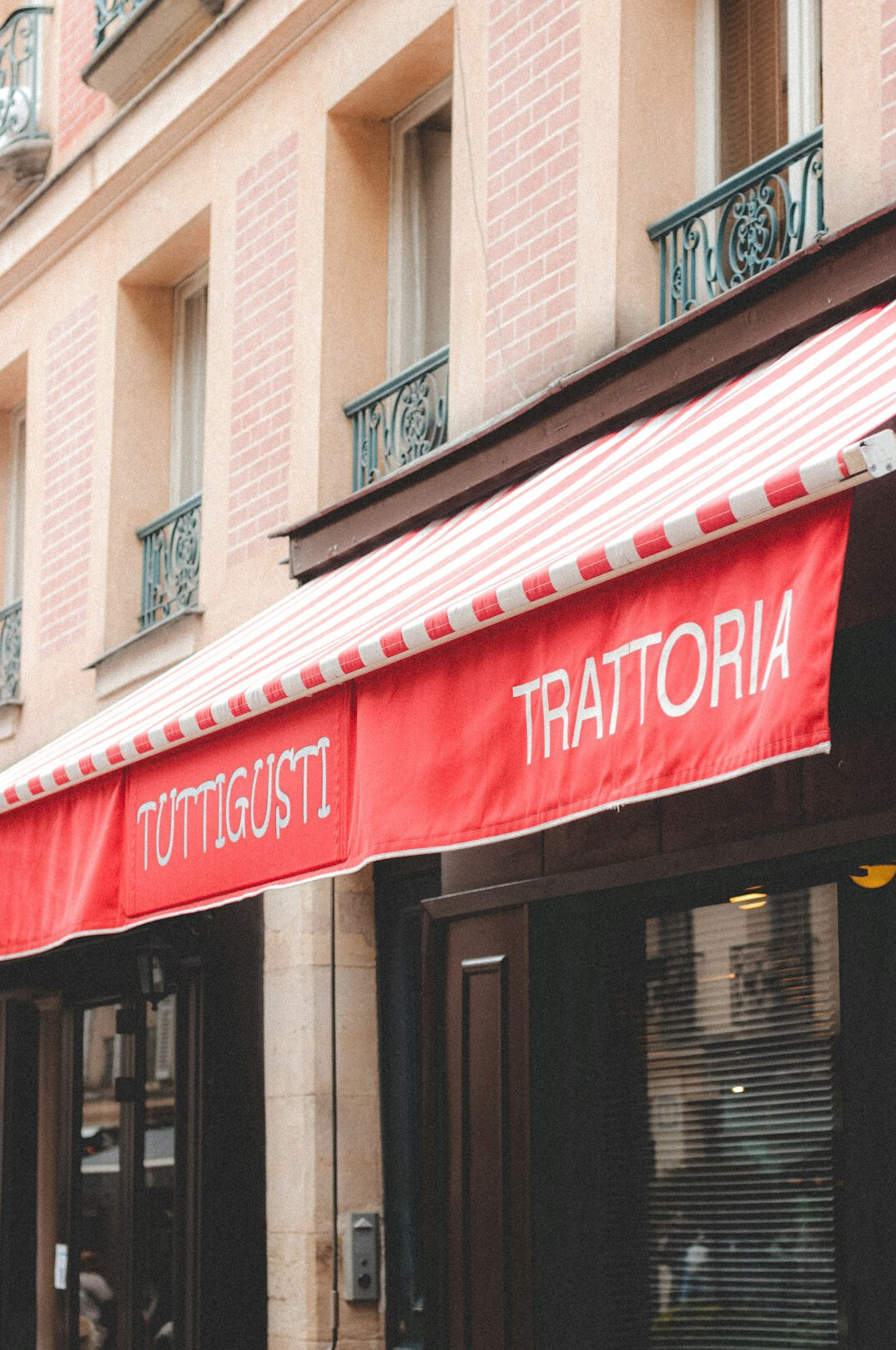italian celebrity trattoria