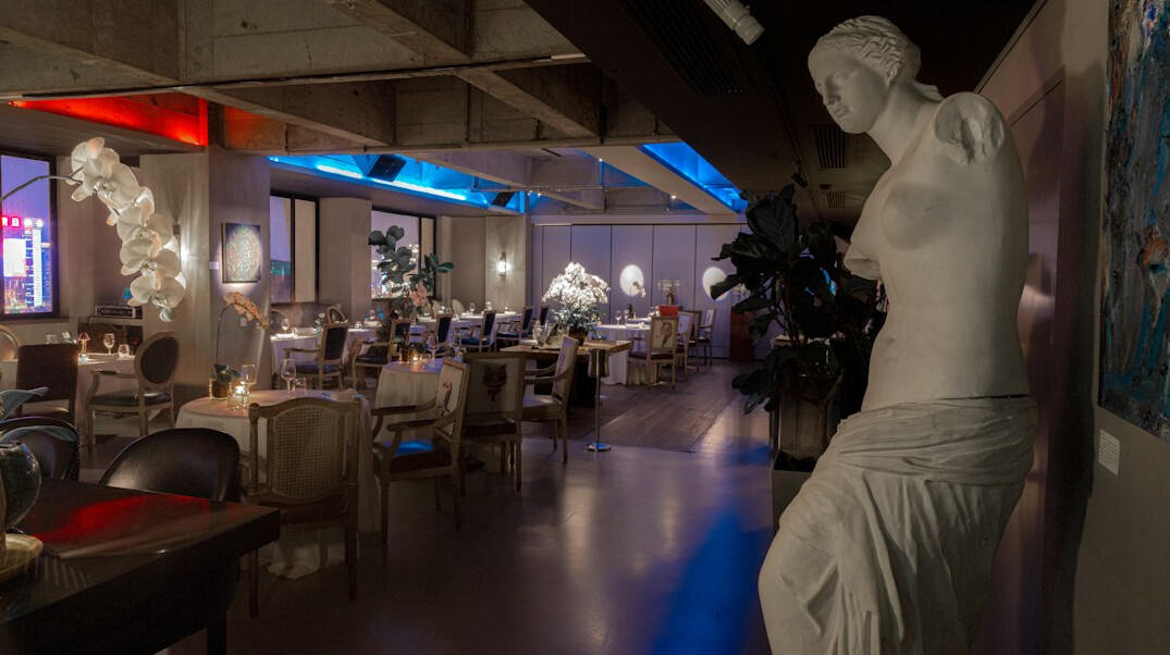 underground celebrity restaurant